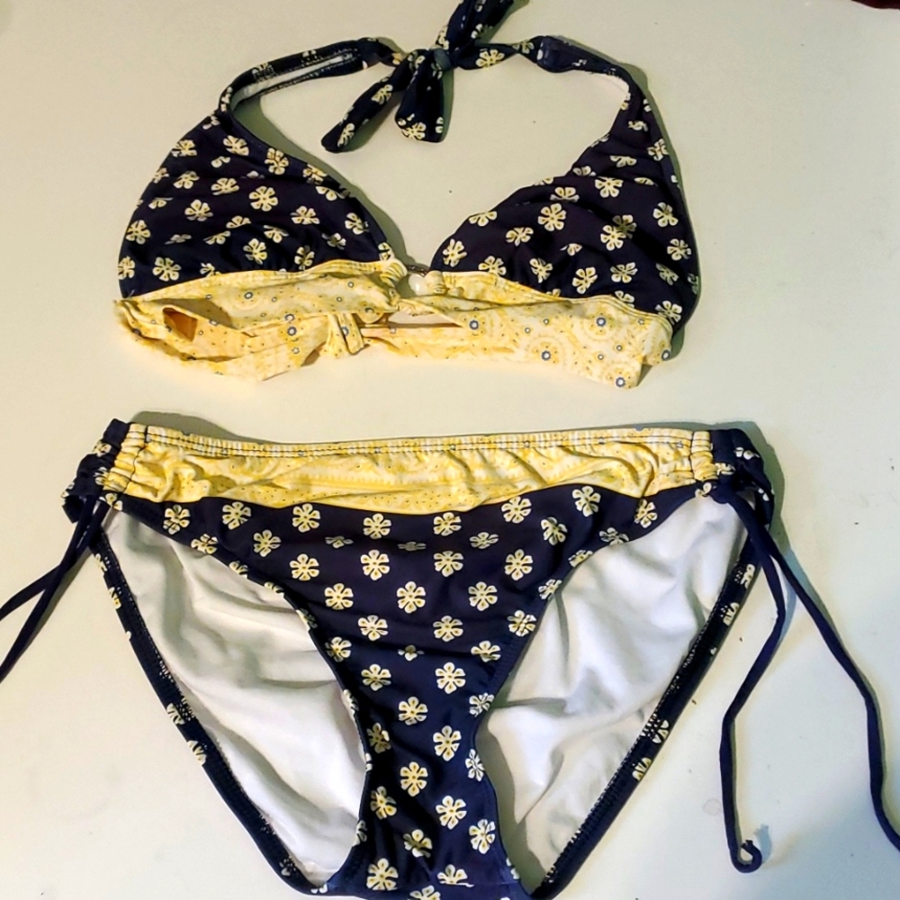 Tommy Hilfiger women's 8 yellow and blue floral bikini set
